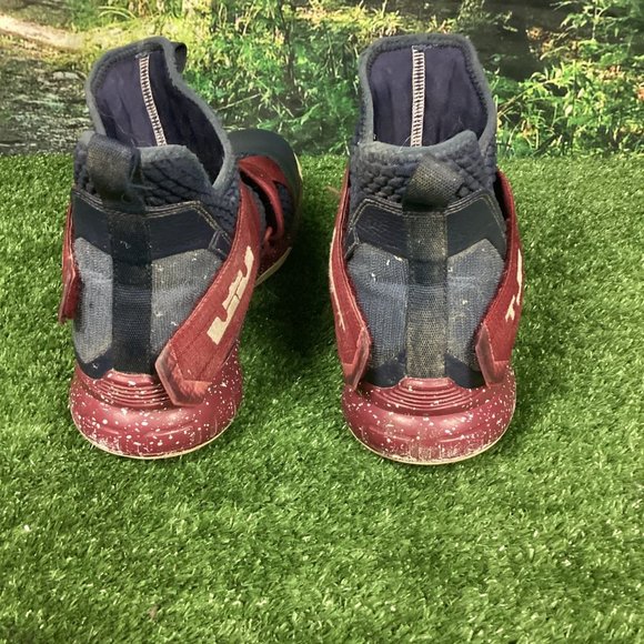 Nike ID Lebron Soldier 12 XXII Sneaker Navy Blue Burgundy Red 13.5 main image 4